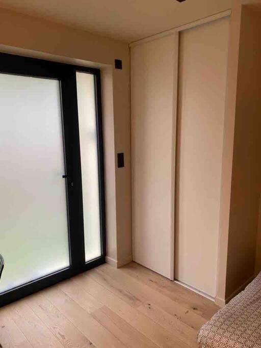 Studio Equipe En Rez De Jardin Villeurbanne Extérieur photo